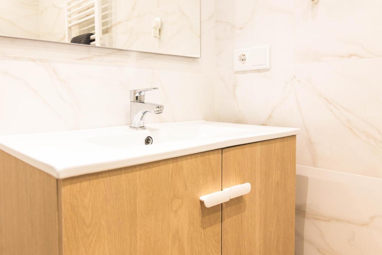Apartamento Bobes I Gijon Bagian luar foto