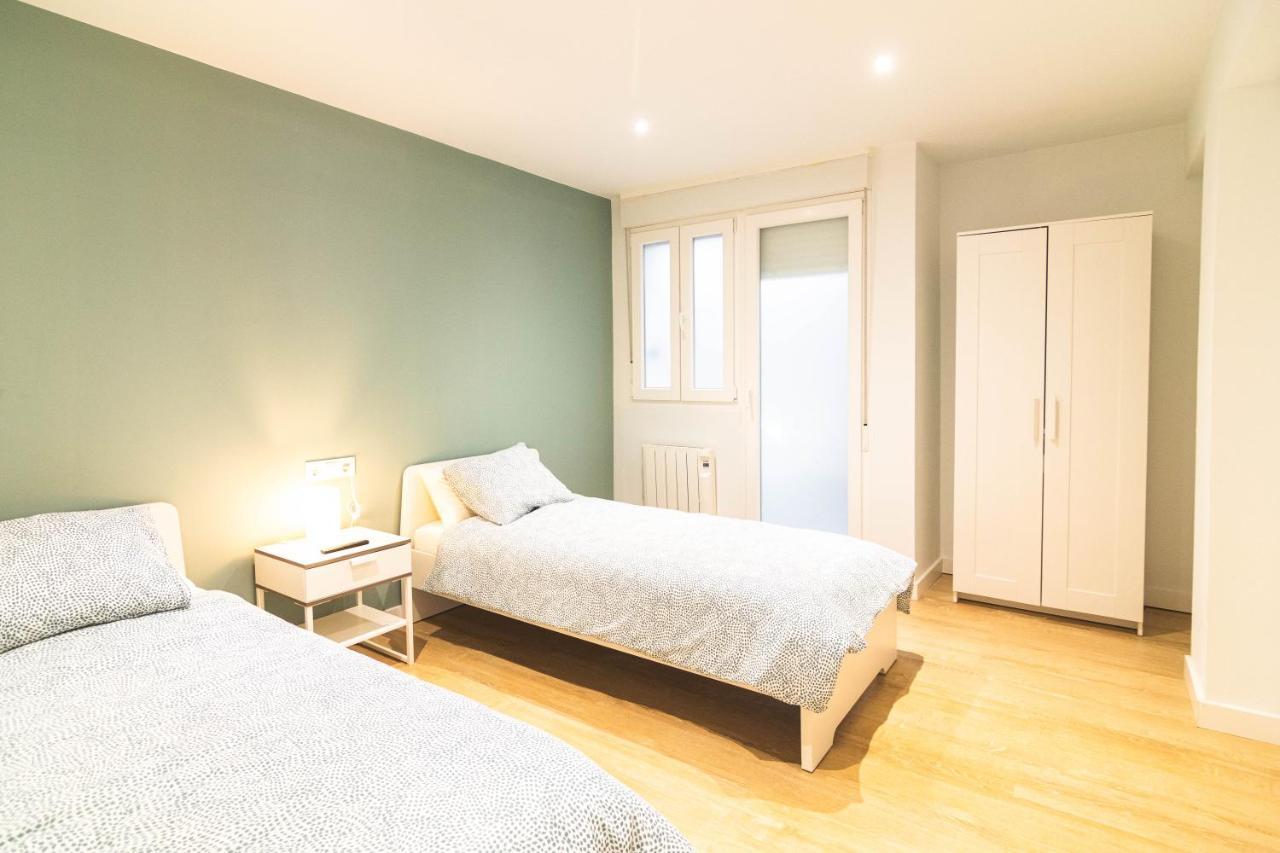 Apartamento Bobes I Gijon Bagian luar foto